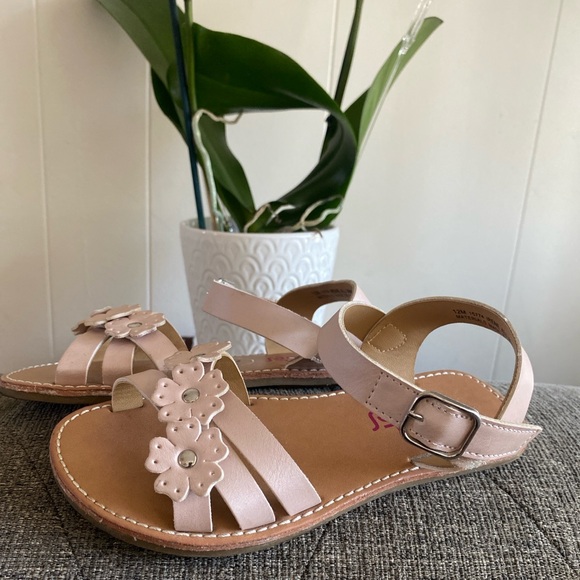 Girls Floral Pink Strap Sandals with Buckle - Picture 4 of 9